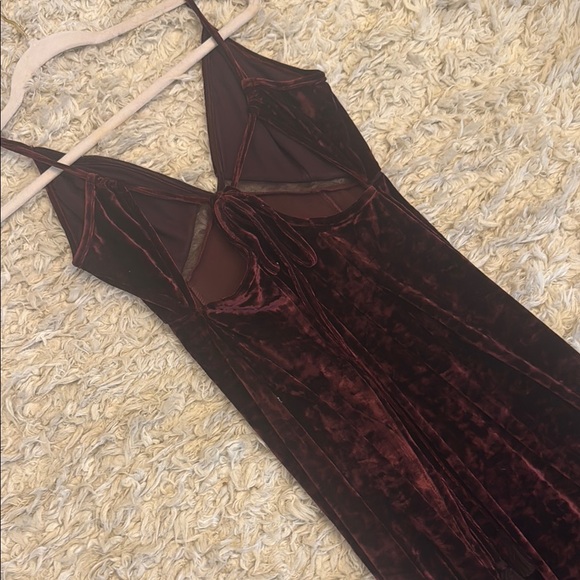 FREE PEOPLE Elegant Velvet Dress in Rich BURGUNDY NWOT - Picture 15 of 16
